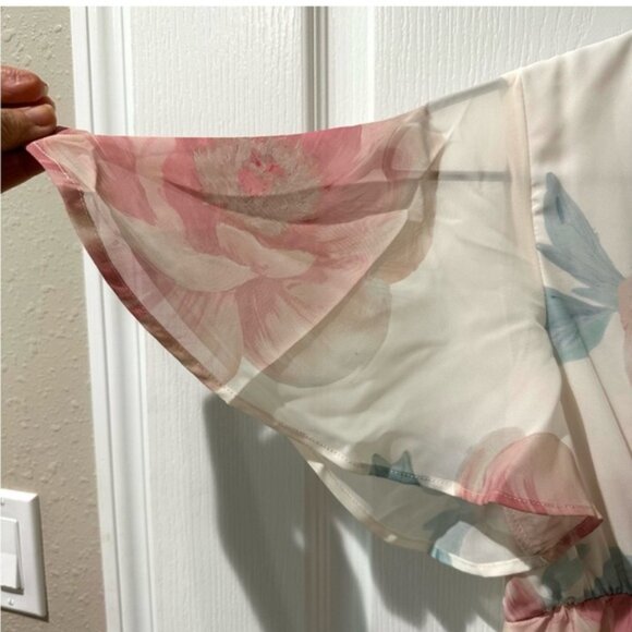 Show Me Your Mumu Faye Flutter White and Pink Floral Maxi Dress NWT - Picture 13 of 14